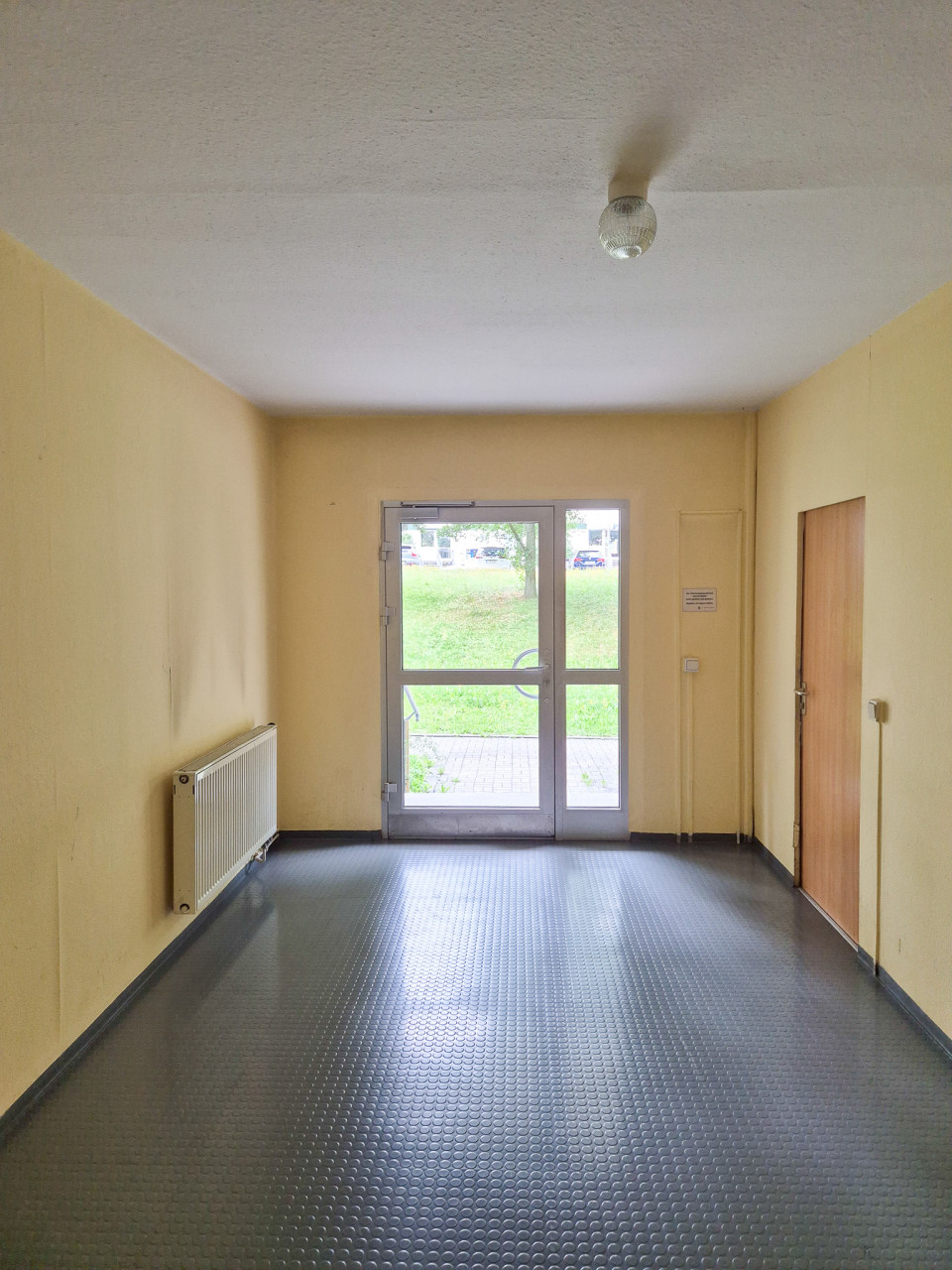 Hintereingang - 3 Zimmer mit tollem Ausblick und riesen Wohnzimmer