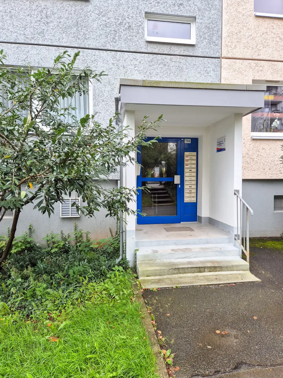Hauseingang - Traumhafte Etagenwohnung