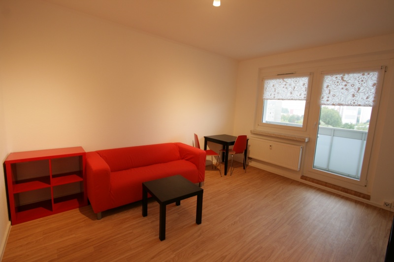 Wohnzimmer (Beispiel) - Welcome Students! Furnished apartment – move in quickly