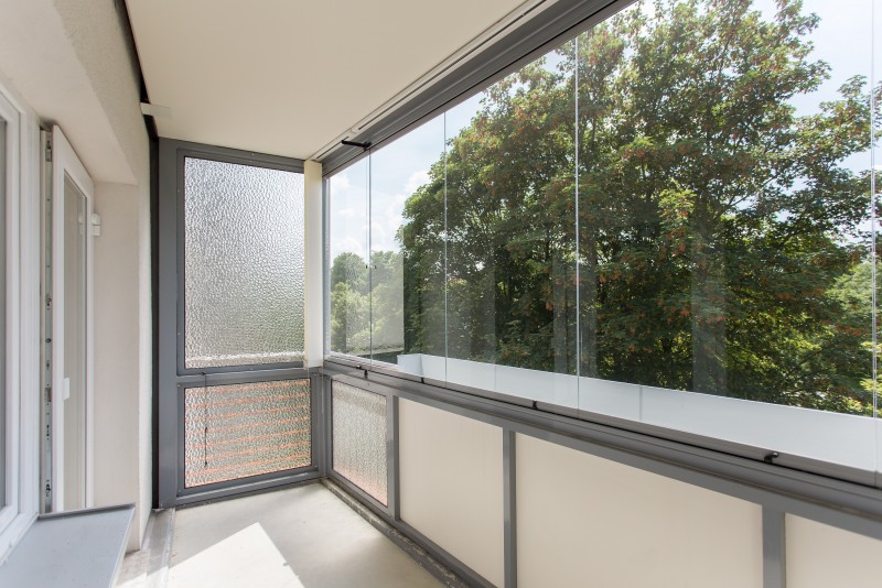 Balkon Vergleichswohnung - Erstbezug nach Renovierung – gestalten Sie Ihr neues Bad mit!