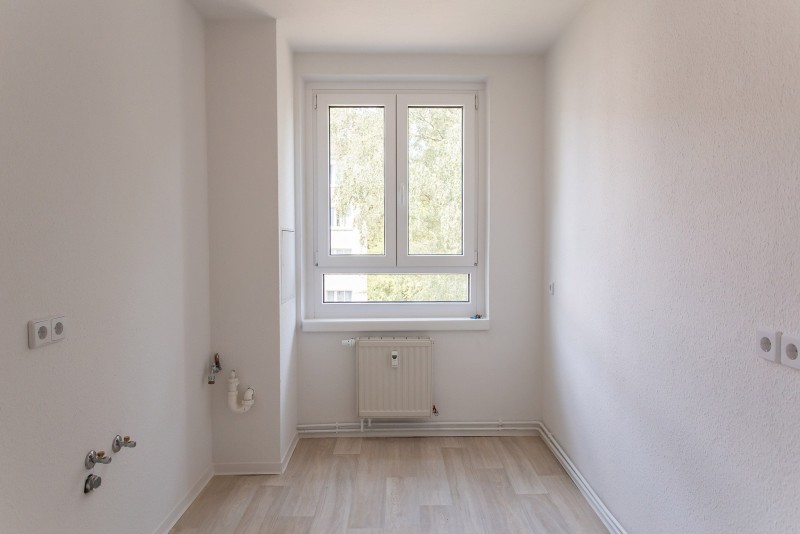 Küche Vergleichswohnung - Erstbezug nach Renovierung – gestalten Sie Ihr neues Bad mit!