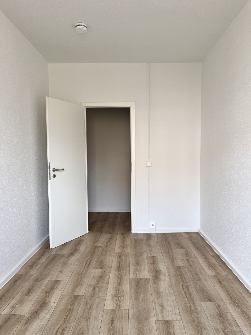 Kinderzimmer 1 - ERSTBEZUG! frisch renovierte 4-Raum-Wohnung wartet auf Sie!