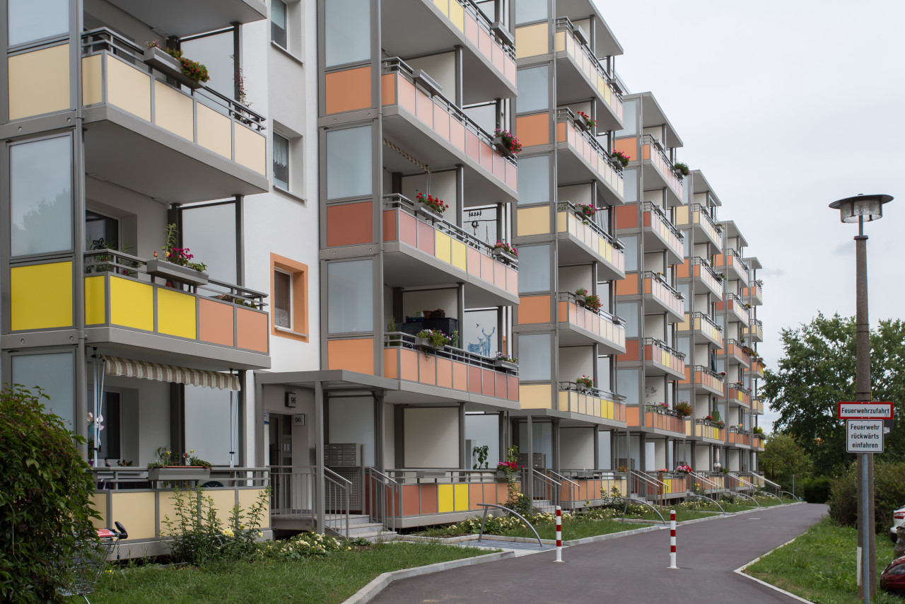 Hausansicht - ERSTBEZUG! frisch renovierte 4-Raum-Wohnung wartet auf Sie!