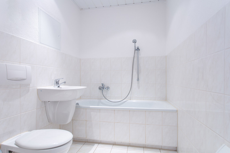 Frisch renoviert – 4-Raum Wohnung in toller Lage - Photo 1
