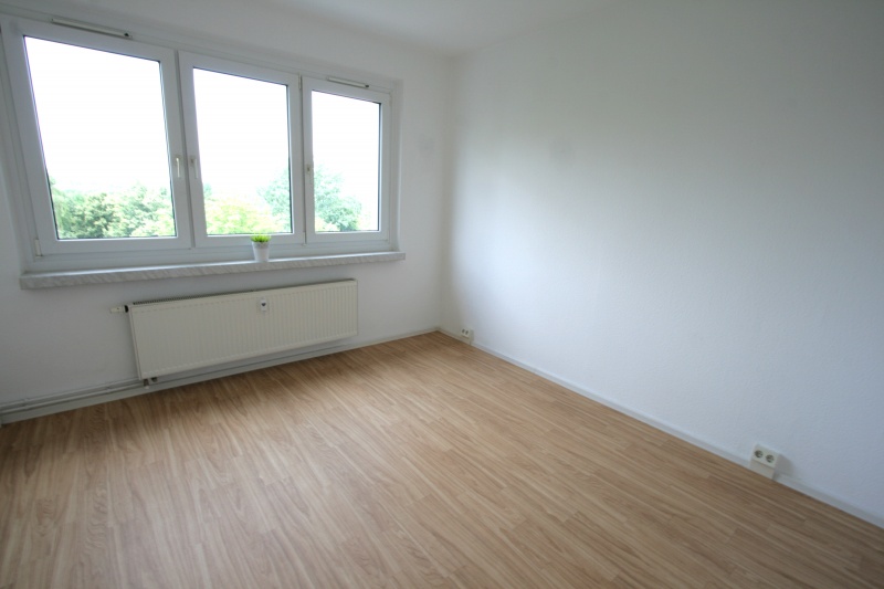 Schlafzimmer - WOHNRAUM muss NICHT teuer SEIN – – – Küche mit Fenster – – – 2 Zimmer * Beste Aussichten