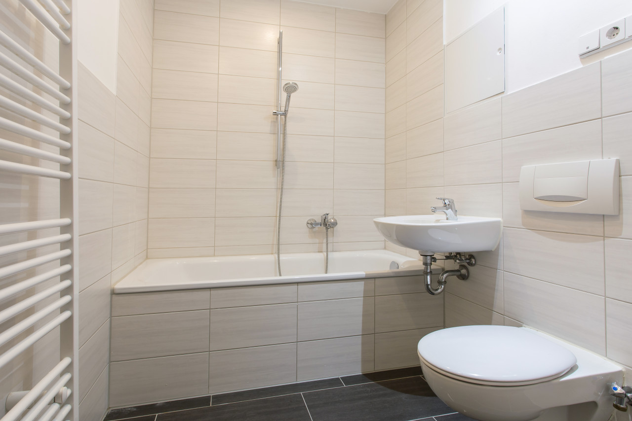 Badezimmer - 3-Zimmer-Wohnung mit Einbauküche