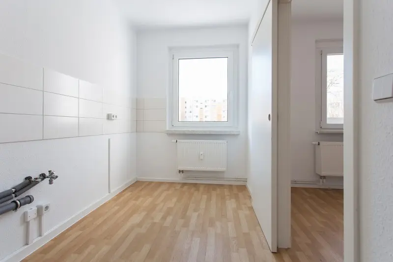 Küche mit Tageslicht - 3-Raum-Wohnung mit Tageslicht-Küche und Balkon