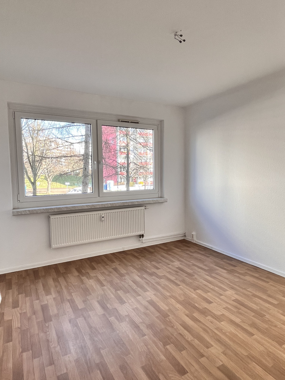 Bedroom - renovated 3-room apartment in beautiful Markersdorf-Süd