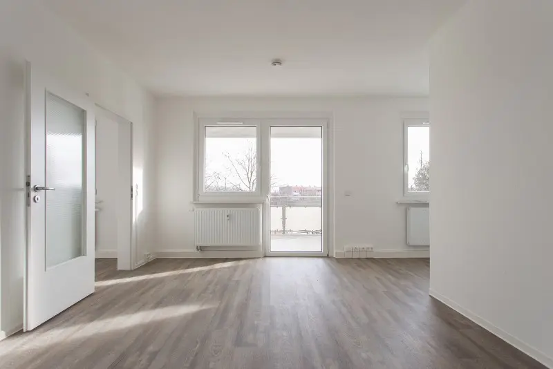 Living area - 2 bathrooms, 2 balconies - first-class senior living in Hutholz!