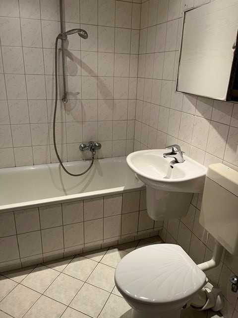 Detailed view - small, fine 3-room apartment