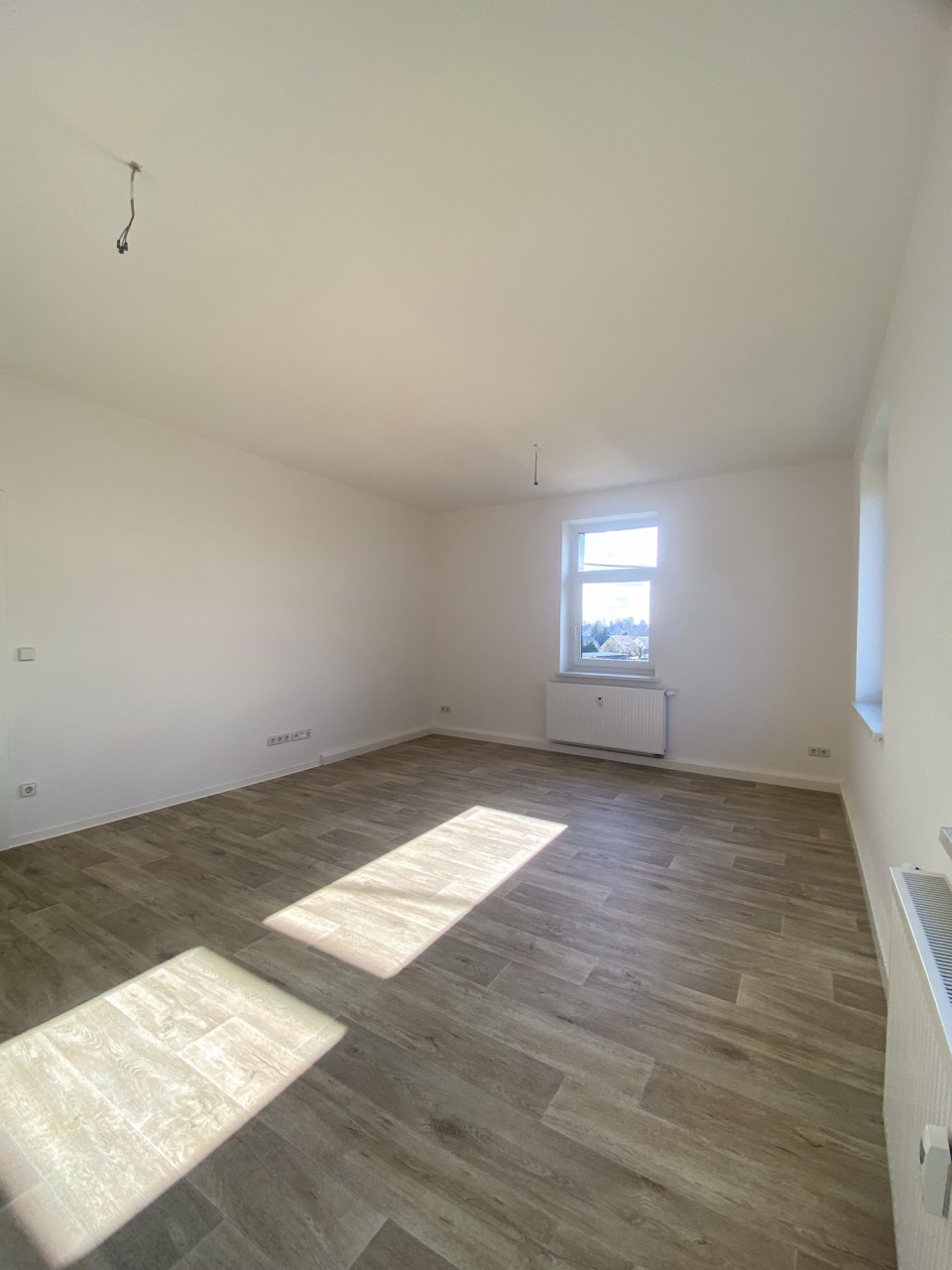 Küche / Wohnzimmer - Schöne 3-Zimmer-Wohnung in grüner Umgebung