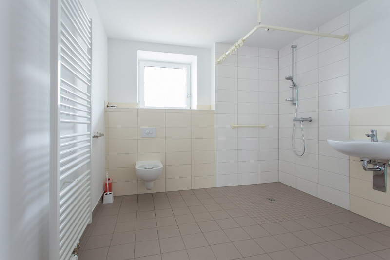 Badezimmer - Sicher wohnen im Alter – barrierefrei 2-Raumwohnung
