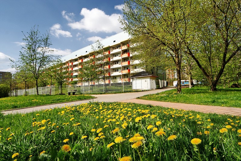 Gebäudeansicht - Machen Sie den Balkon zu Ihrem grünen Paradies