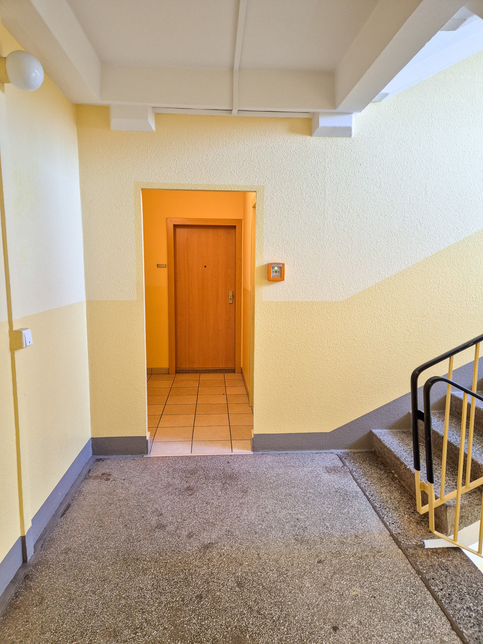 Treppenhaus - !!Familien Aufgepasst!! Schöne 4-Raum-Whg. im Süden von Chemnitz!