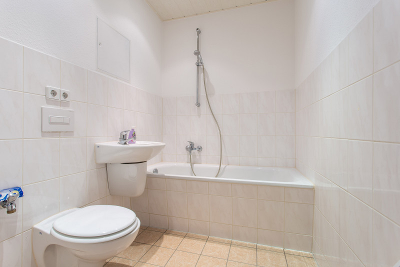 Beispielbild Bad - *1-Raum Whg. mit Balkon und Aufzug*