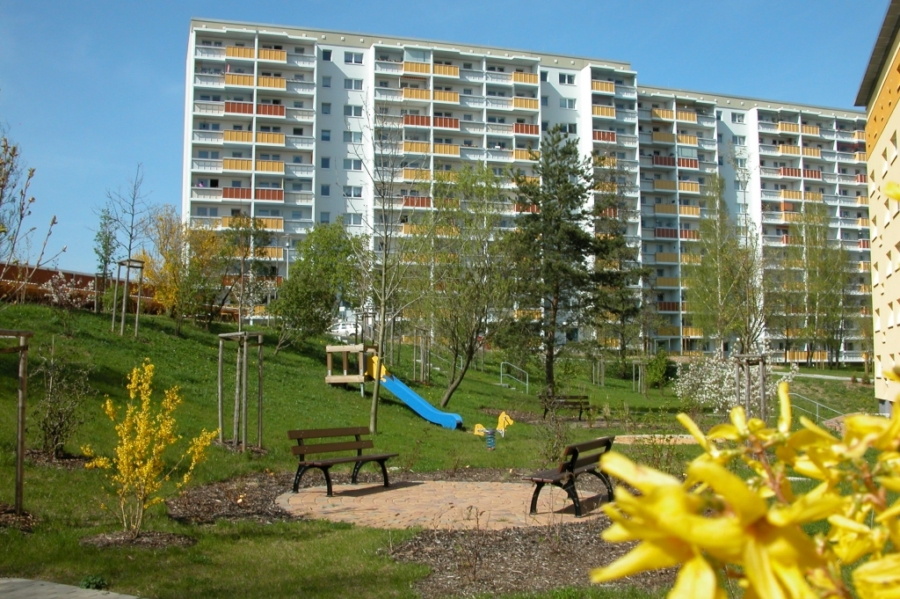 Titelbild - 3 Zimmer, großer sonniger Balkon und Tageslichtküche