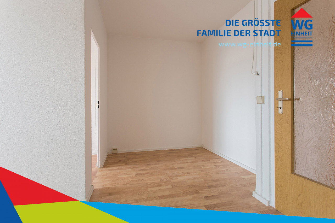 Beispiel Nische im Wohnzimmer - 3-Raum Whg. wird für Sie neu saniert !