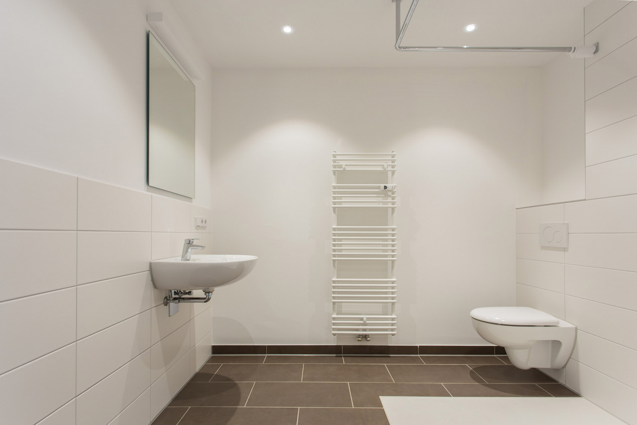 Badezimmer - Neubau – Attraktive barrierearme 2-Raum-Wohnung