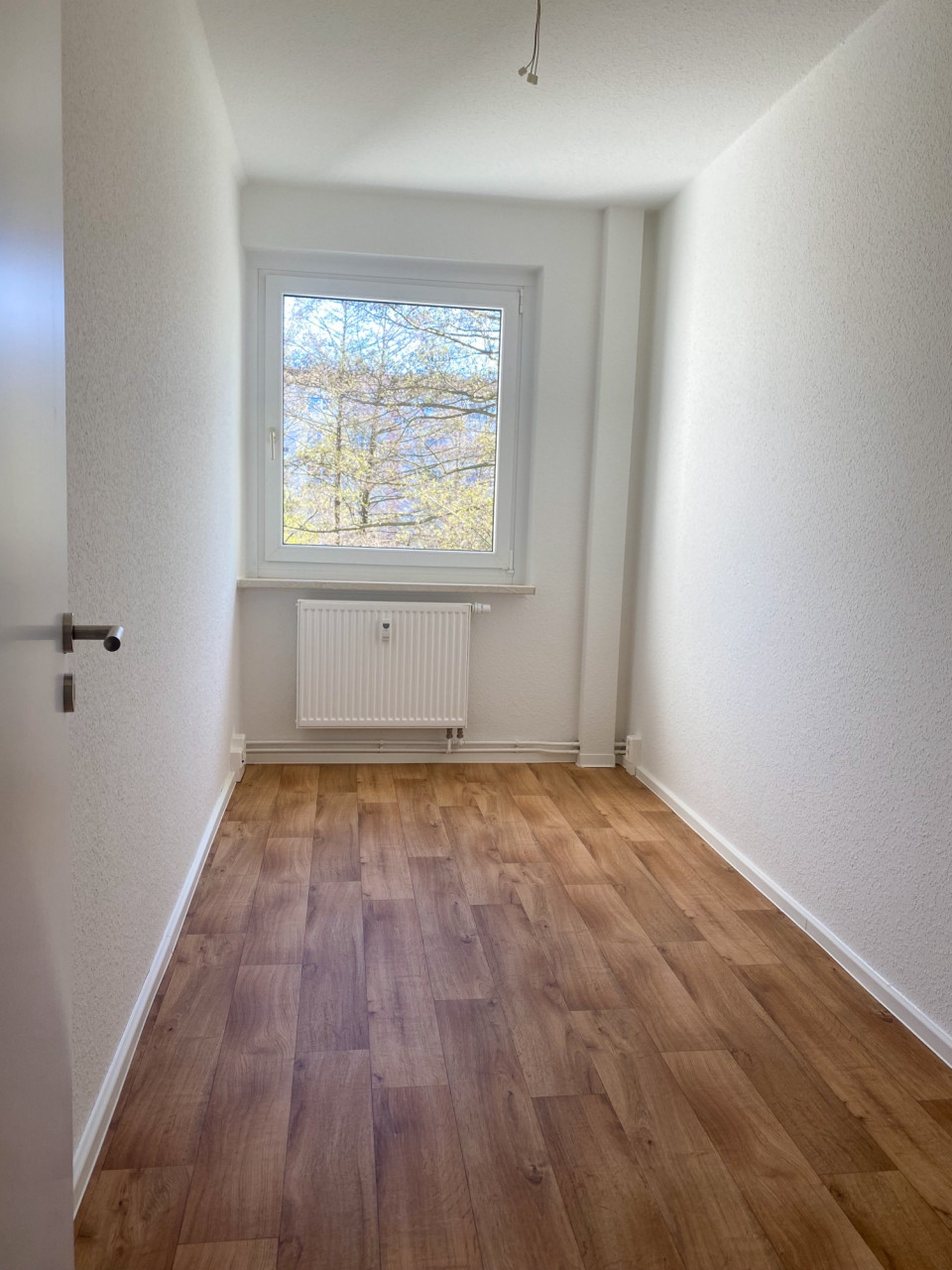 Children's room/study - Be the first! First occupancy after renovation! Living in Markersdorf!