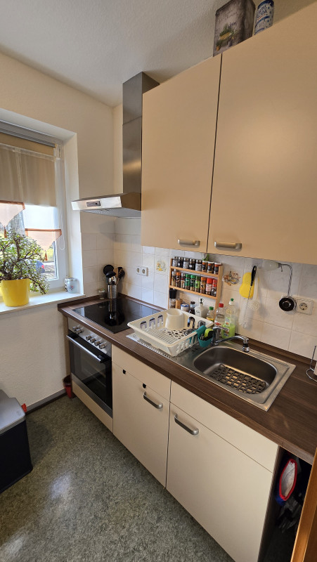 Küche vom Vormieter - kann übernommen werden - *schöne 2-Raum Whg. in grüner Lage sucht neue Mieter*
