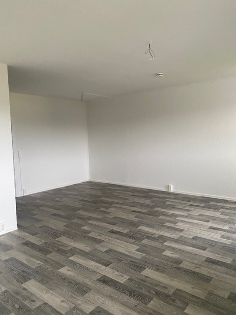 Wohnzimmer - SO wohnt nicht jeder! – 3-Raum-Whg. mit schönem Grundriss in Markersdorf!