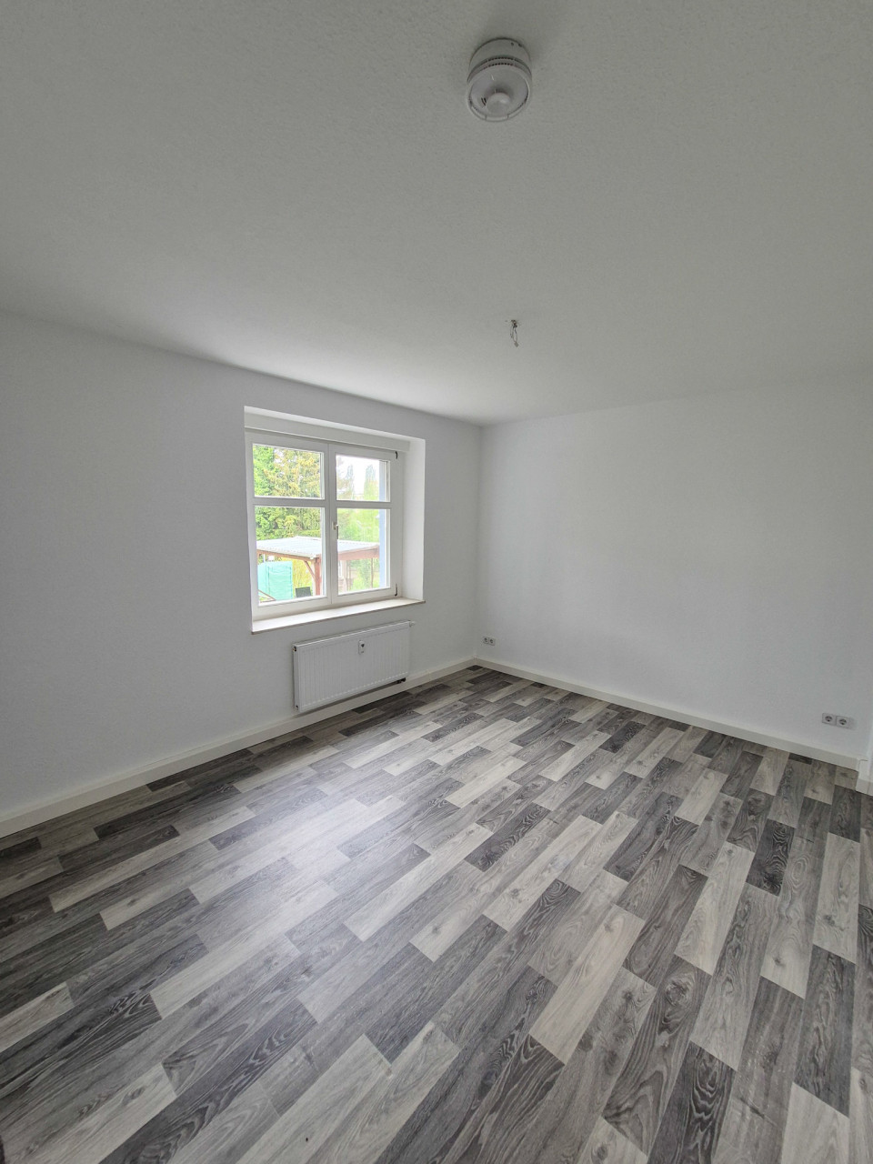 Schlafzimmer - !!NEU!! Gemütliche 2-Raum-Whg. mit Blick ins Grüne in Stadtparknähe!