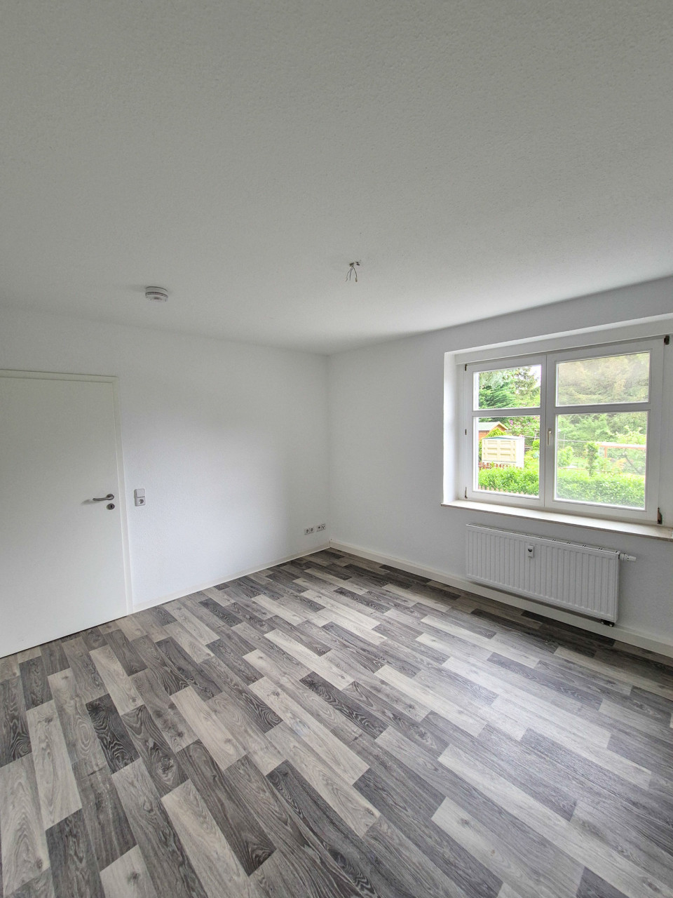 Schlafzimmer - !!NEU!! Gemütliche 2-Raum-Whg. mit Blick ins Grüne in Stadtparknähe!