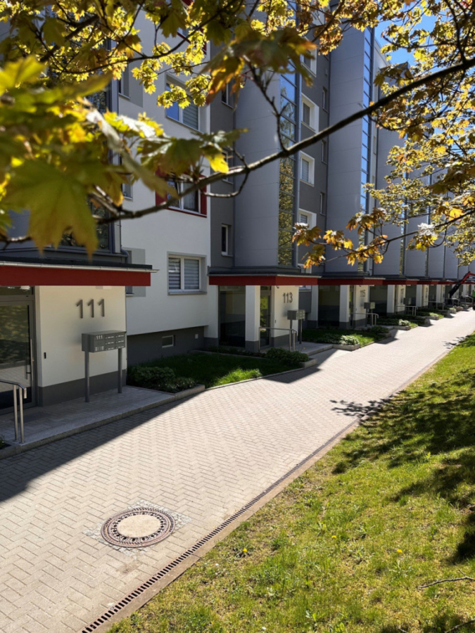 Cover picture - First occupancy after modernization with elevator