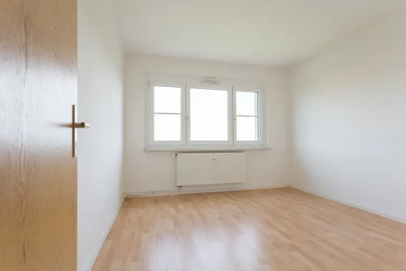 Bedroom Comparison apartment - 3-room apartment with balcony