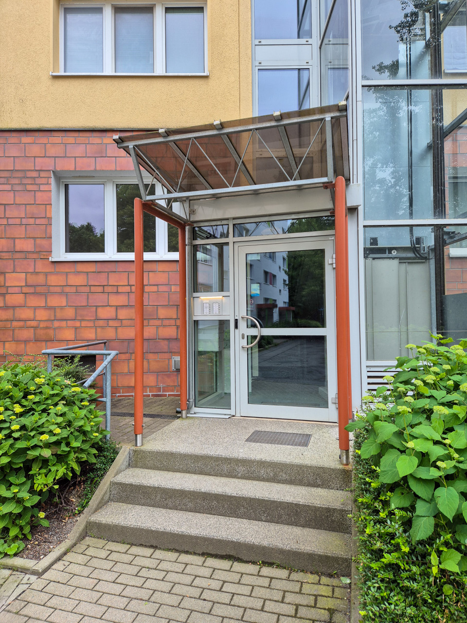 Entrance - Beautiful 3-room apartment in Markersdorf