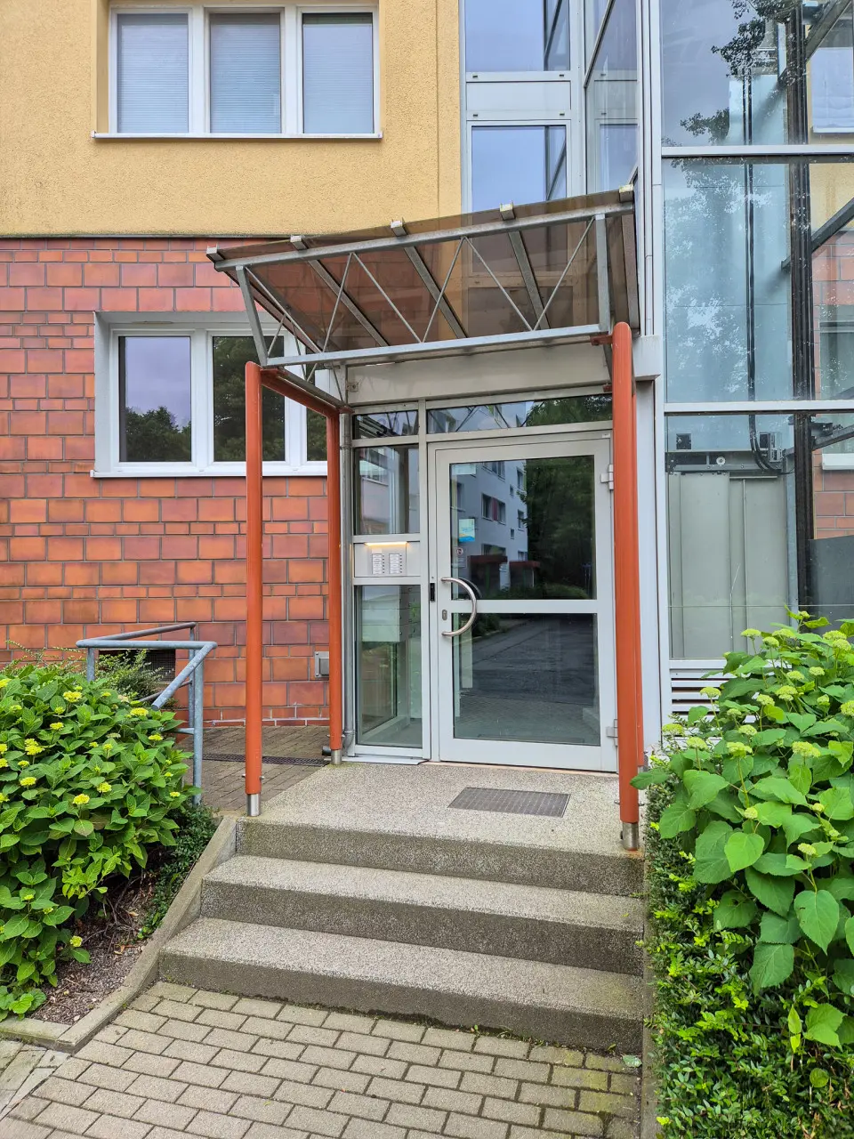 Entrance - Beautiful 3-room apartment in Markersdorf