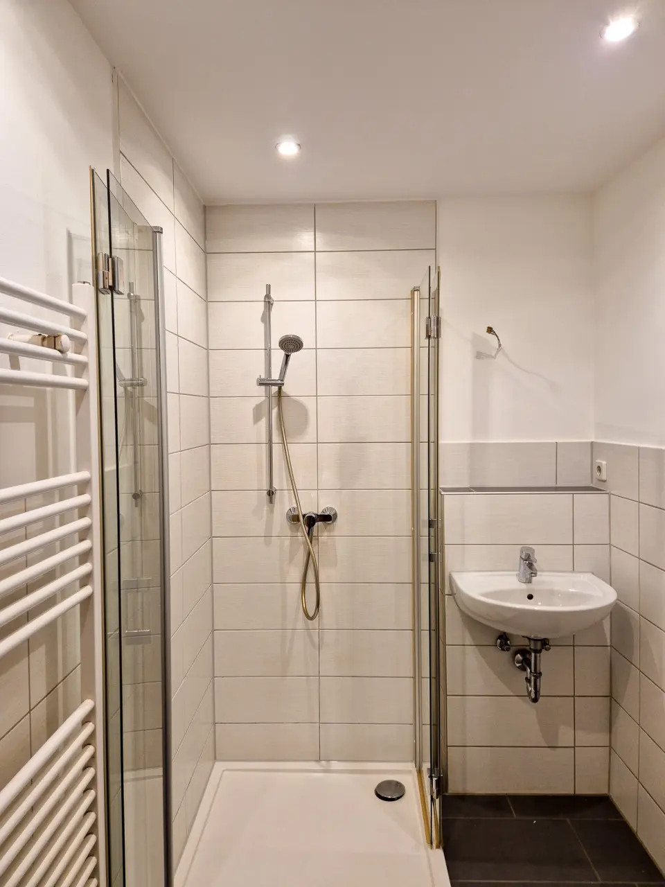 Bad - Schöne 3-Zimmer-Wohnung in Markersdorf