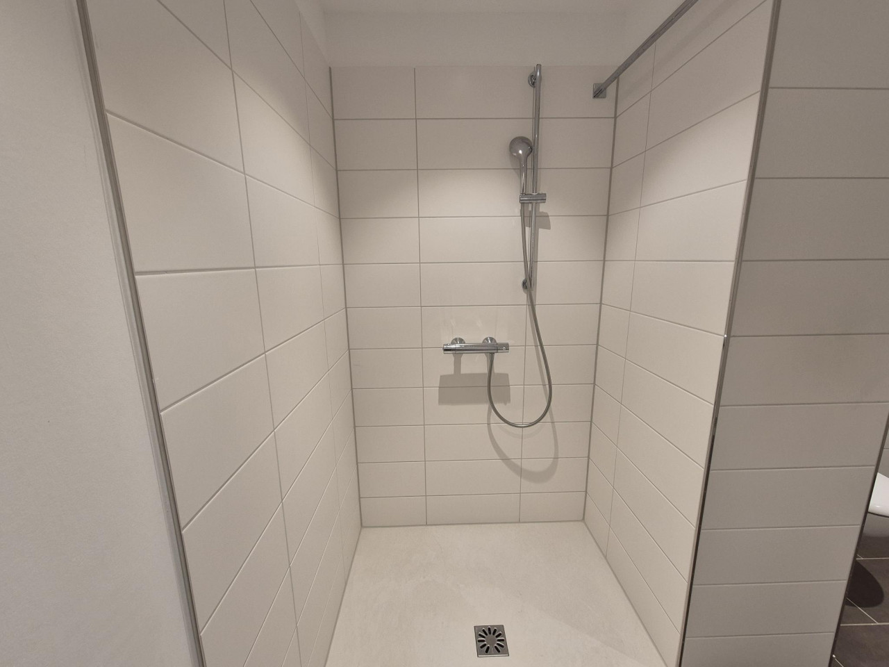 Barrierefreie 2-Raum Wohnung mit großem Balkon und Aufzug - Foto 4