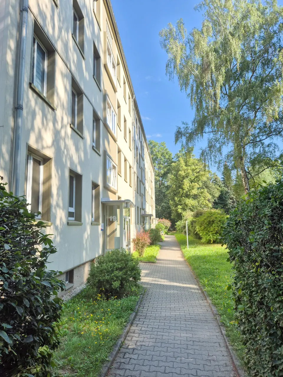 Hausansicht - Erstbezug nach Komplettrenovierung