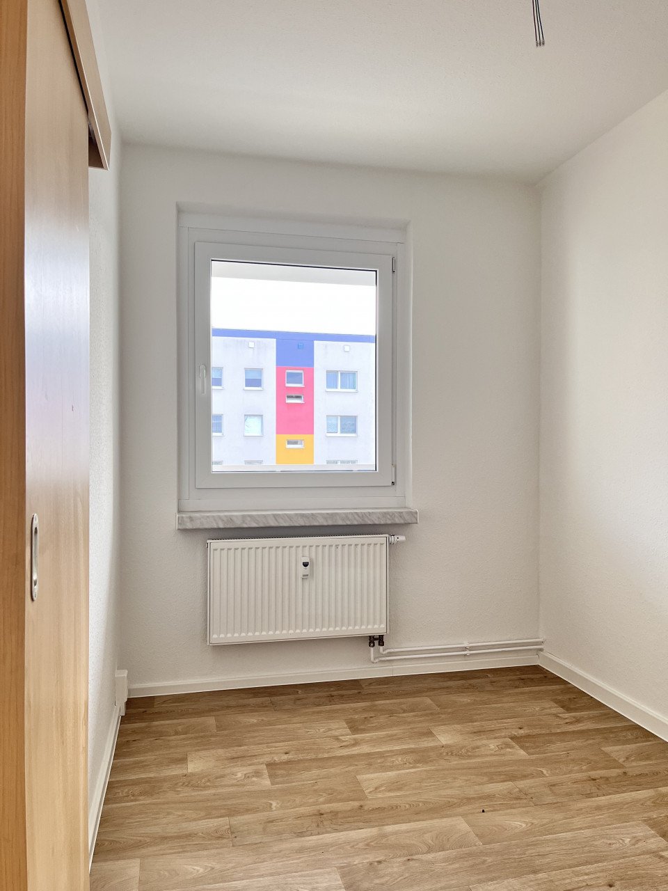 Küche mit Tageslicht - XXL-Balkon & frisch renoviert – 2-Raum-Wohnung mit Wohlfühlfaktor