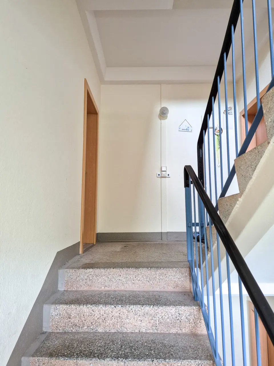 Stairwell - !!NEW!! Beautiful 3-room apartment in southern Chemnitz