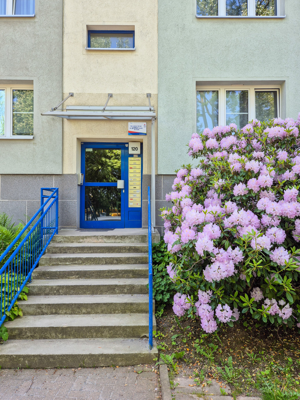 Entrance - Beautiful 3-room apartment in Markersdorf