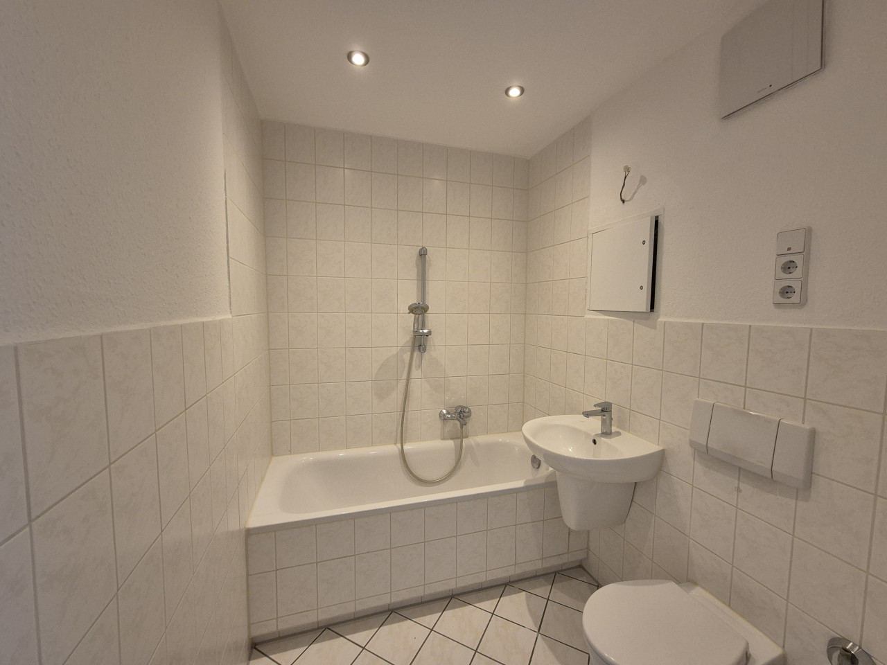 Detailansicht - Große 2-Raum-Wohnung frei!