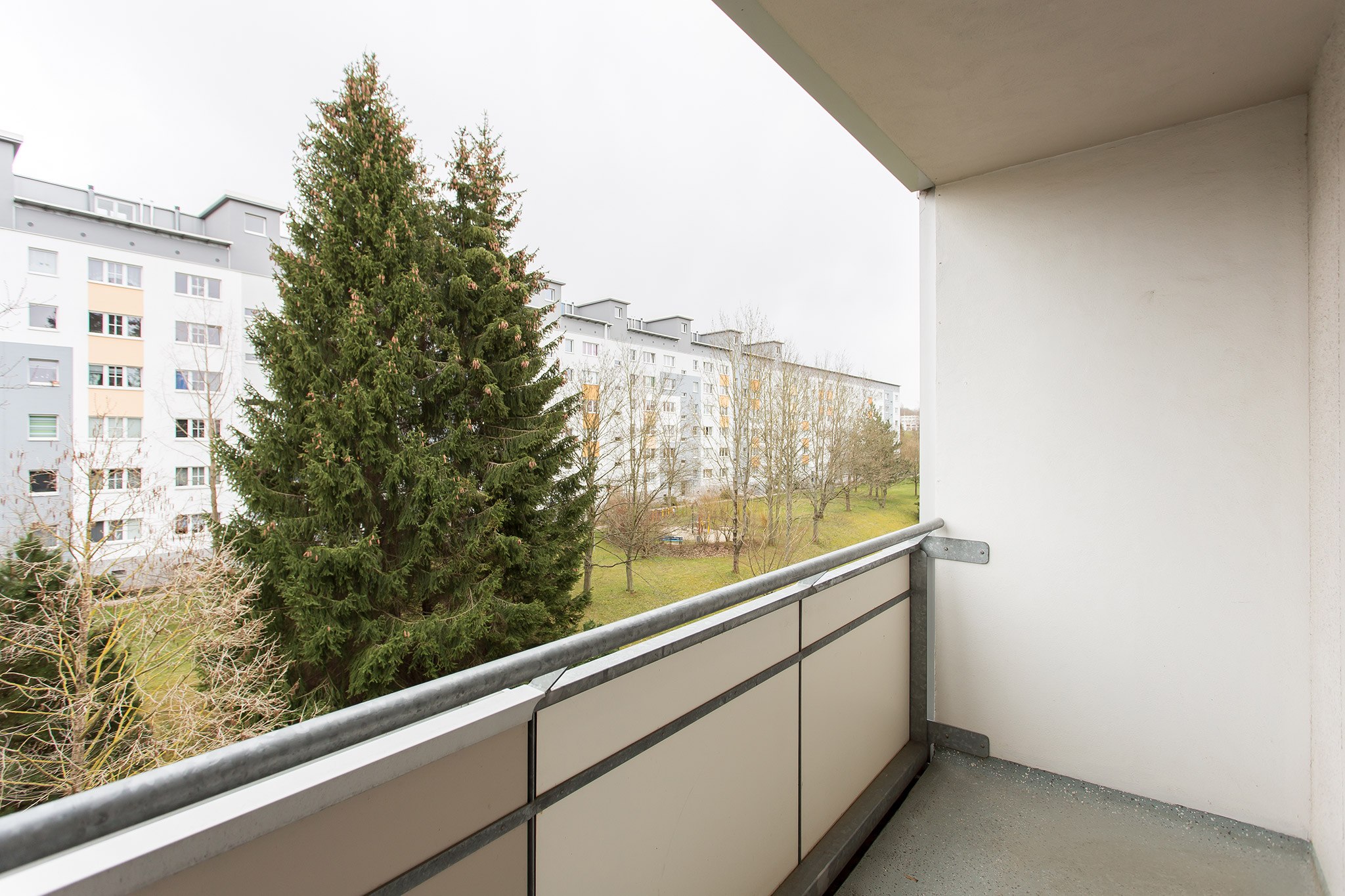 Balkon - Frisch renoviert – 4-Raum Wohnung in toller Lage