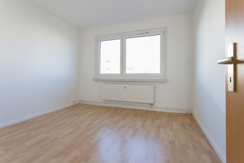 Schlafzimmer - 2-Raum Whg. mit Blick auf den Harthwald !