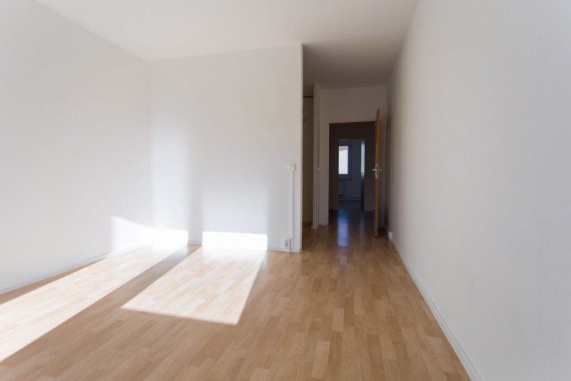 Wohnzimmer - 2-Raum Whg. mit Blick auf den Harthwald !