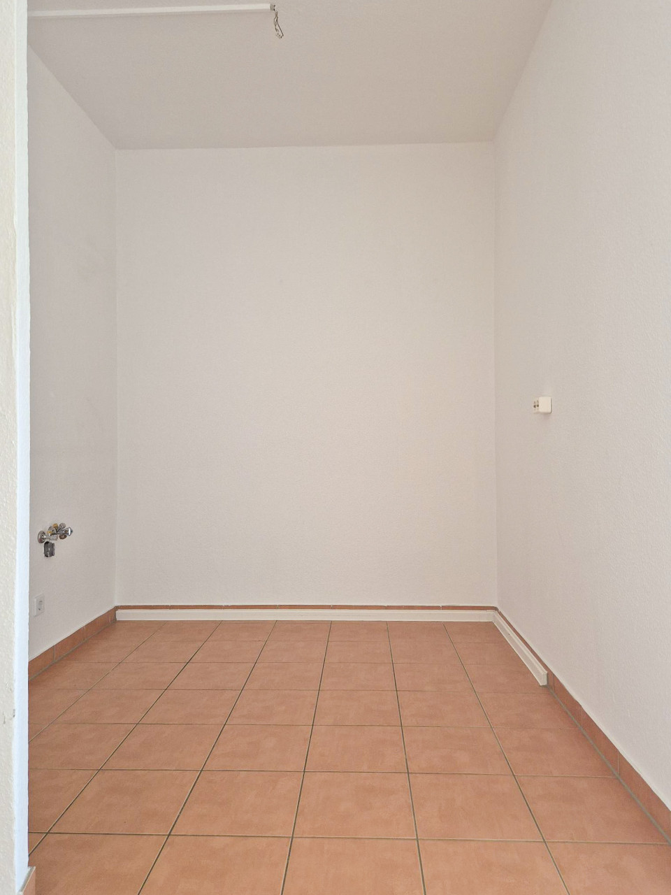 Küche - 3 -Raum Whg. im Grünen mit Balkon und Badewanne