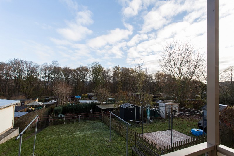 Balkon mit Blick ins Grüne - Frisch renovierte Wohnung in wundervoller grüner Lage